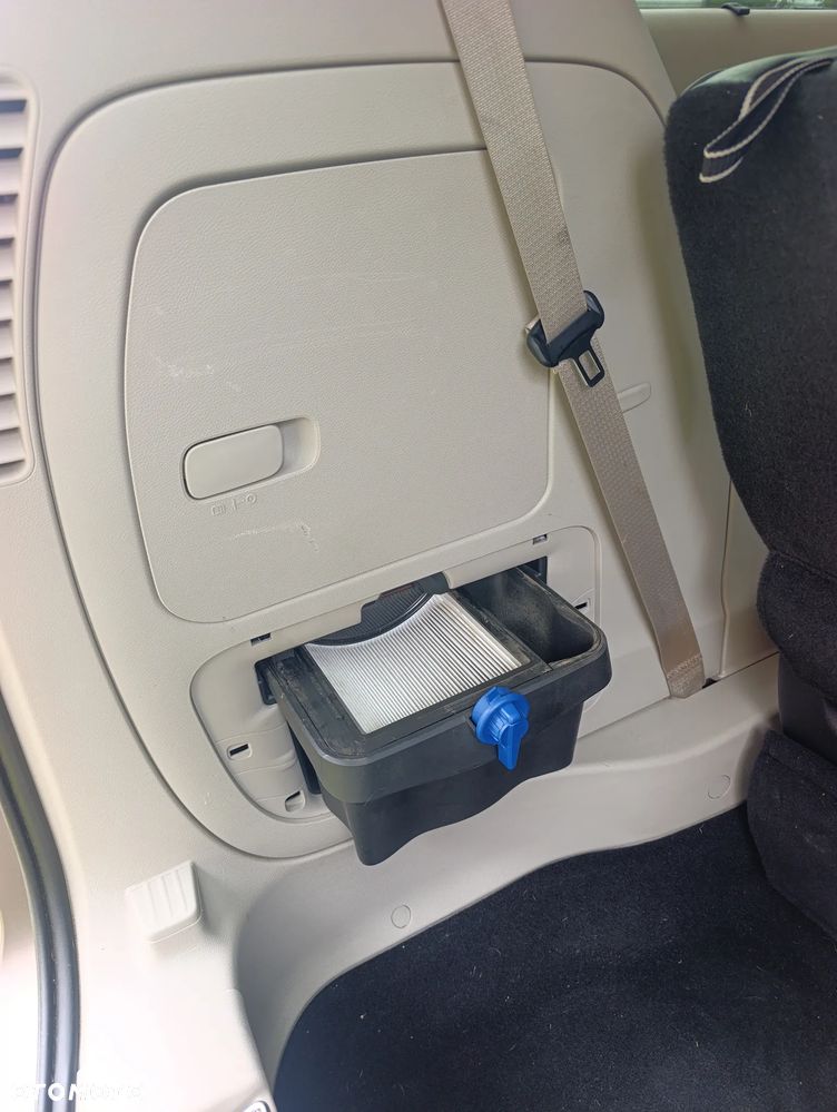 Chrysler Pacifica - 10