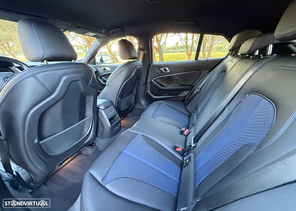 BMW 118 i Pack Desportivo M Auto - 31