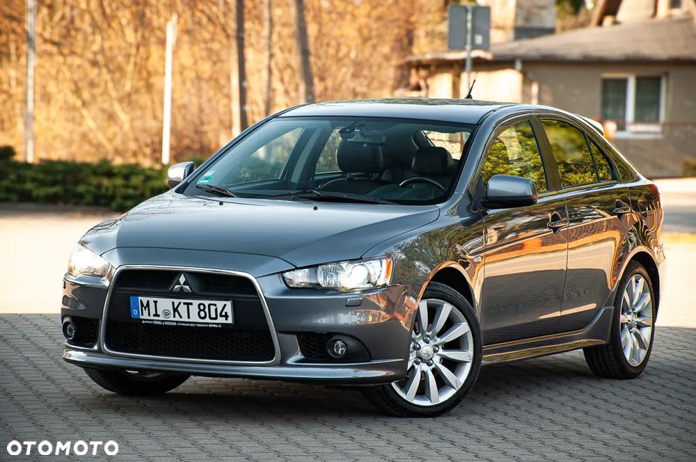 Mitsubishi Lancer 1.8 CVT Intense - 29