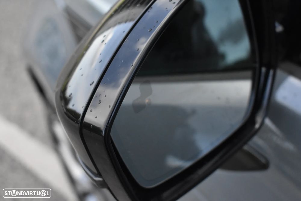 Land Rover Range Rover Evoque 1.5 P300e AWD R-Dynamic SE Auto - 21