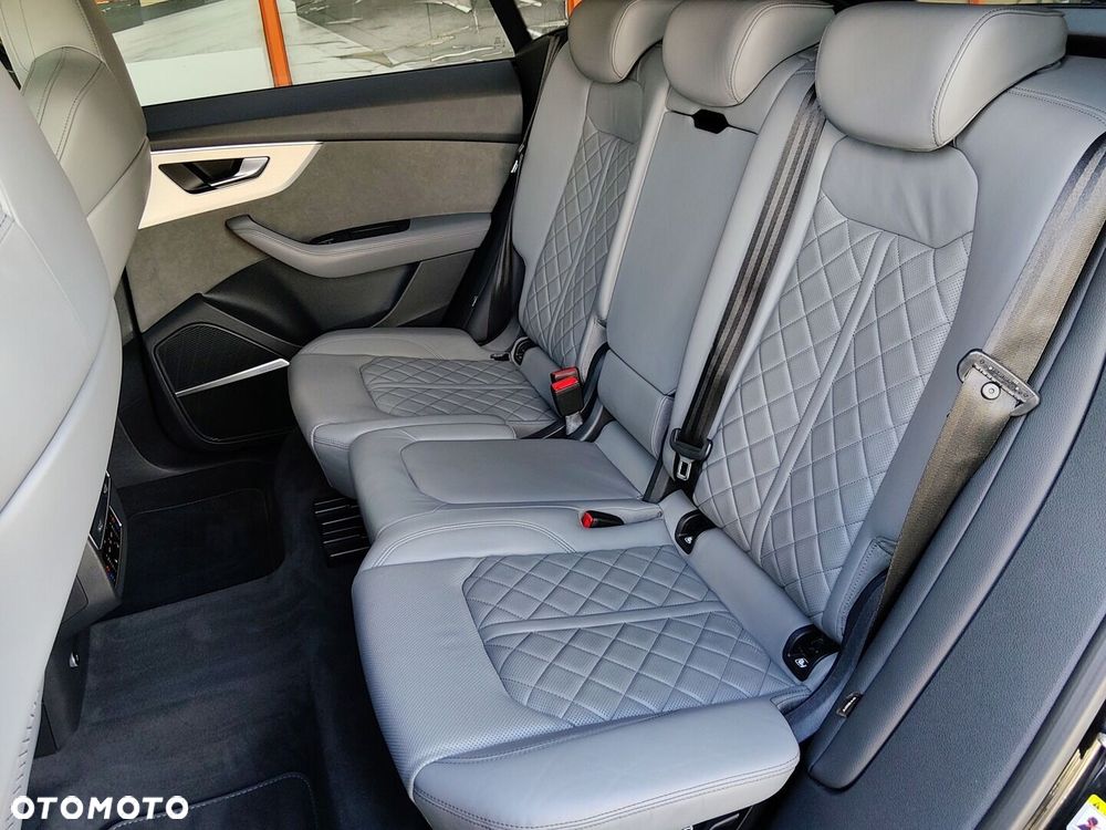 Audi SQ8 TFSI Quattro Tiptronic - 15