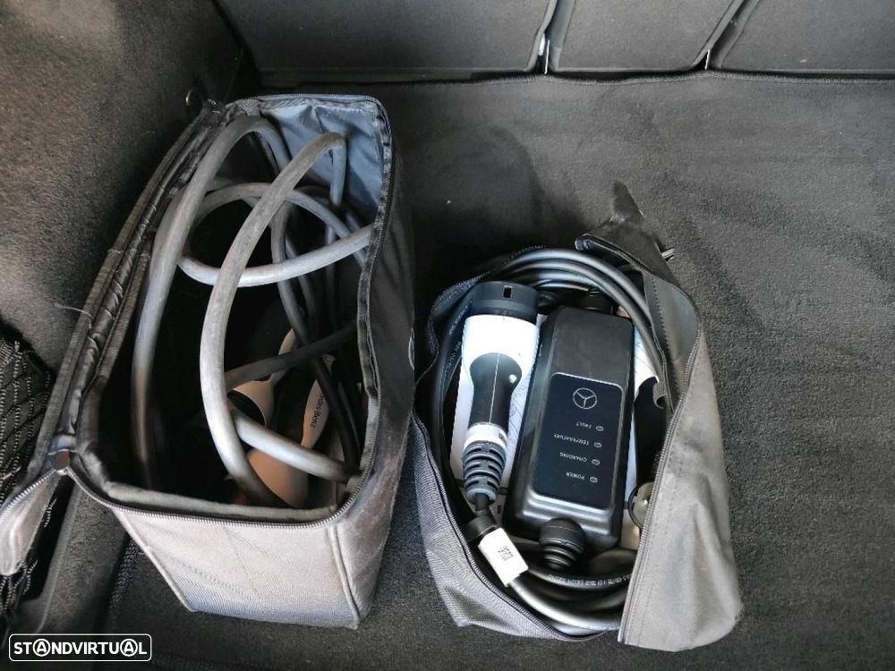 Mercedes-Benz GLA 250 e AMG Line - 34