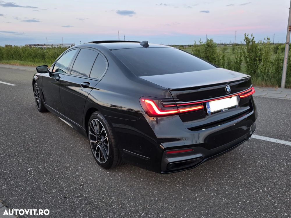 BMW Seria 7 745e - 5
