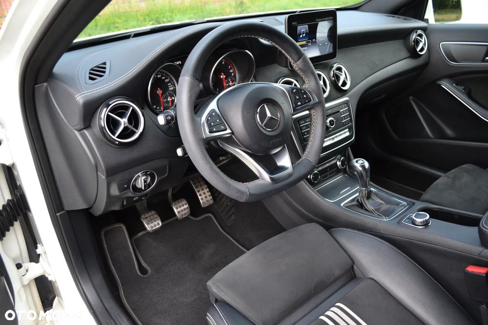 Mercedes-Benz Klasa A 200 AMG Line - 22