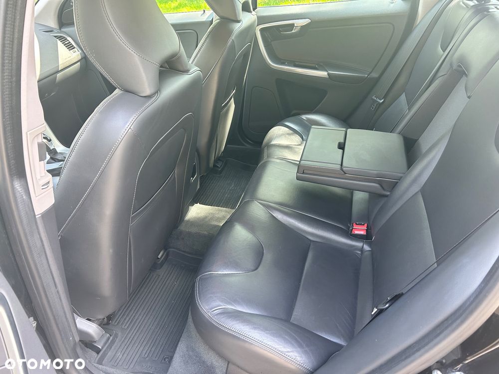 Volvo XC 60 D3 Drive-E Summum - 12