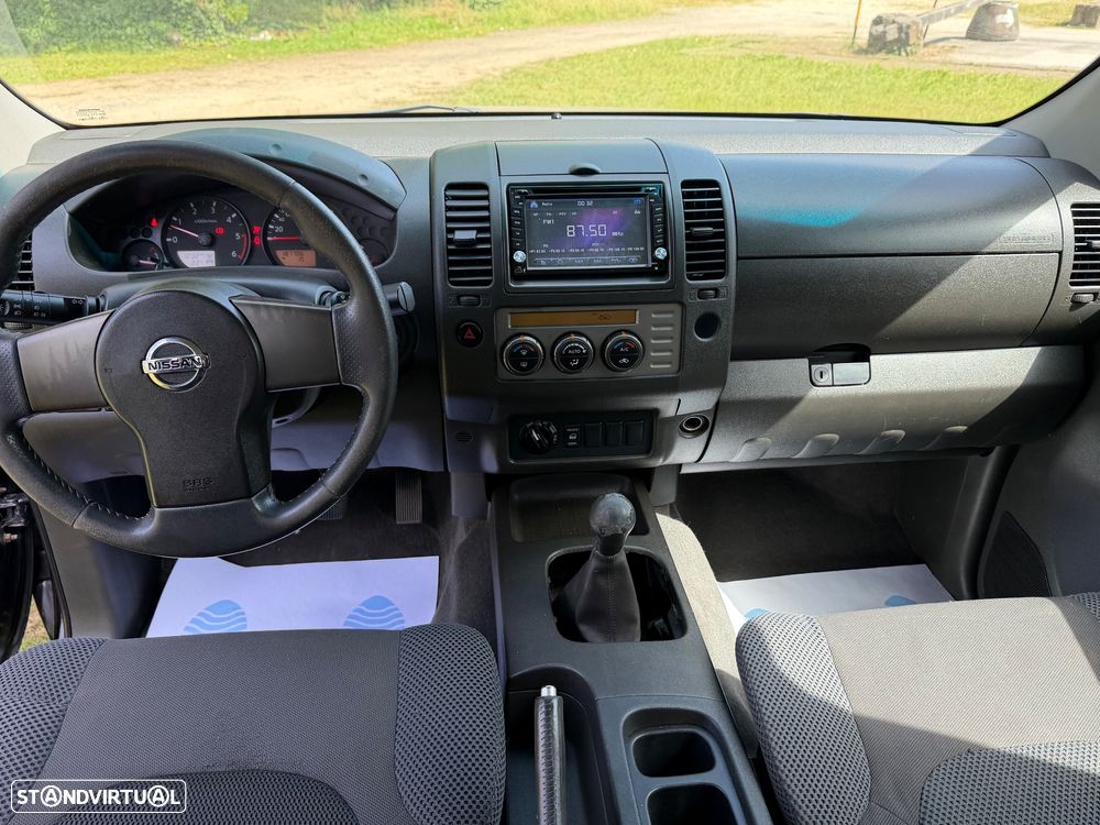 Nissan Navara 2.5 dCi CD XE Comfort - 27