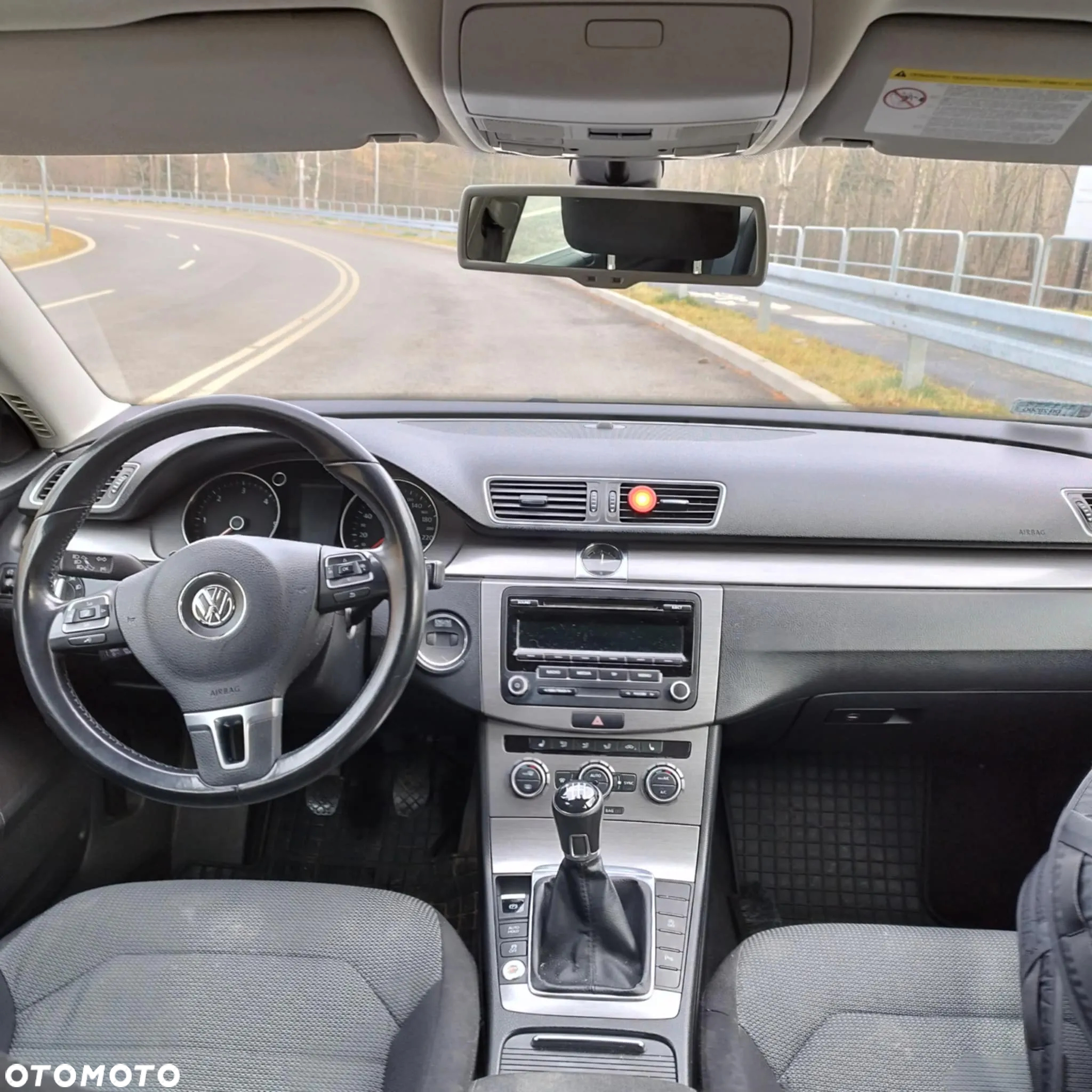 Volkswagen Passat 2.0 TDI Comfortline - 10