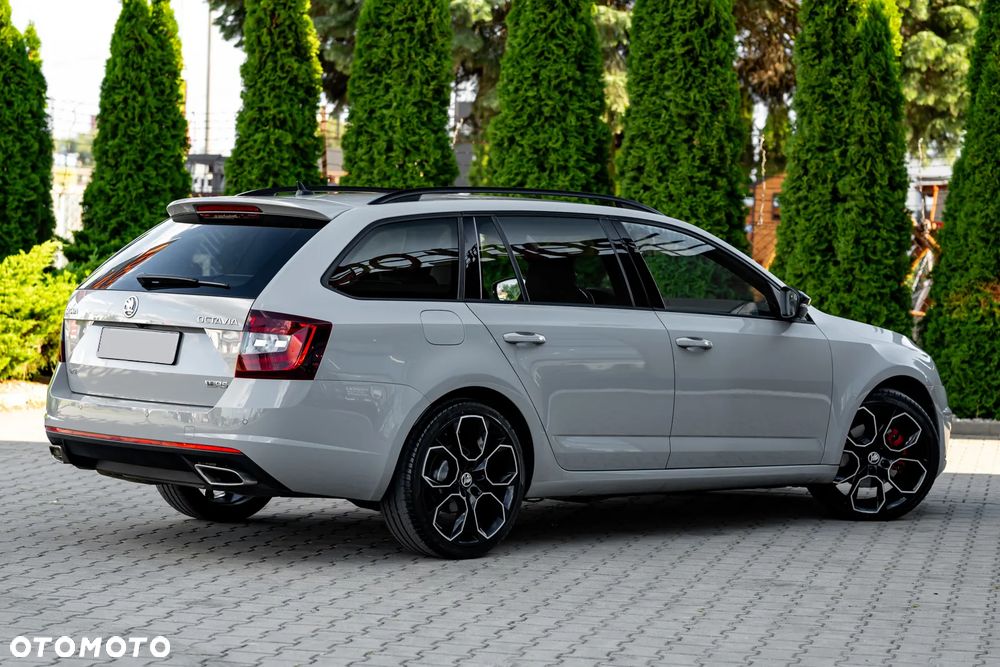 Skoda Octavia 2.0 TDI 4x4 DSG RS - 32