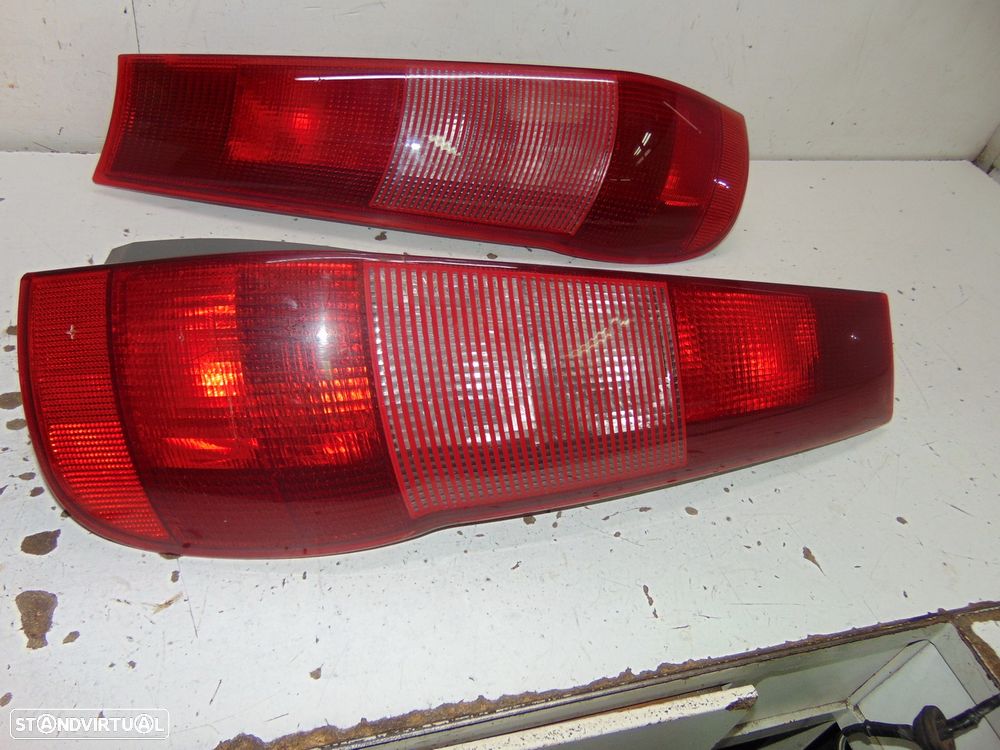 Fiat Punto farolins de tras originais - 3