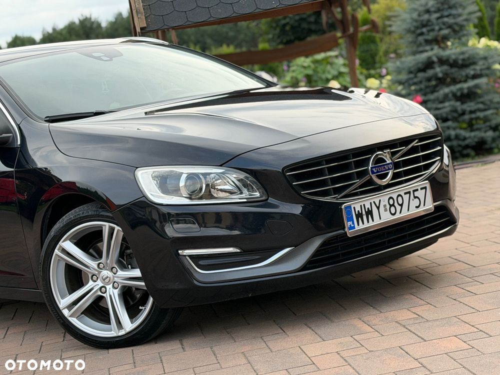 Volvo V60 D4 Drive-E Momentum - 6