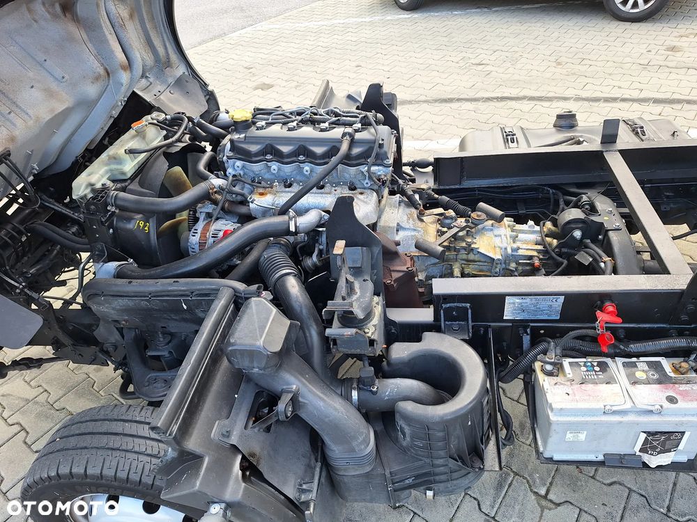 Renault MAXITY - 17