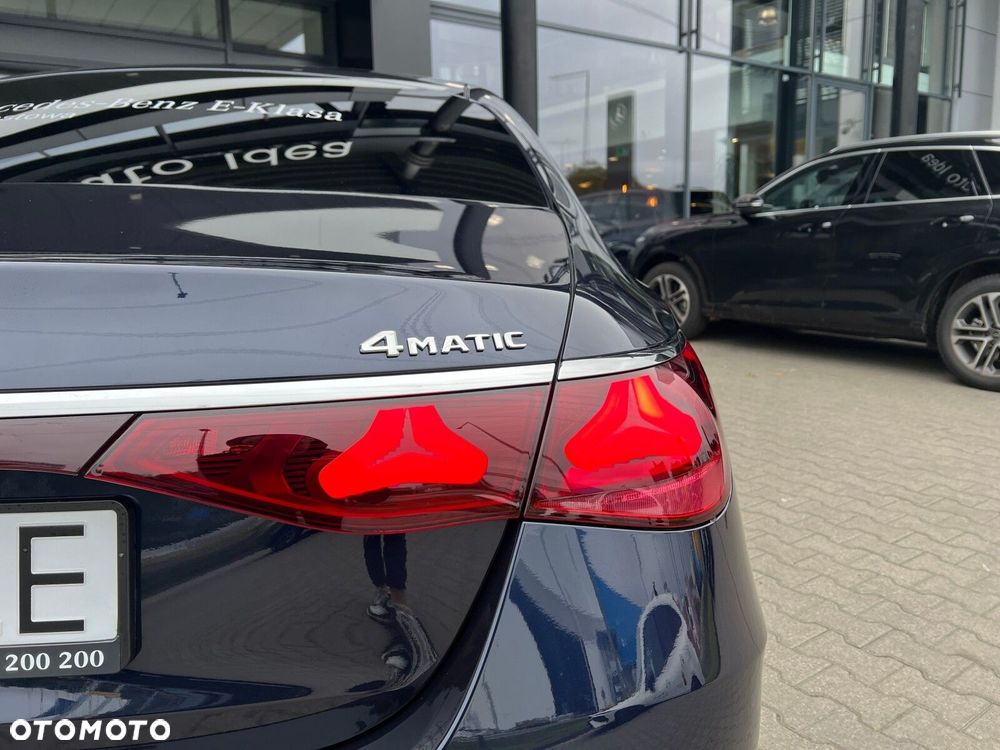 Mercedes-Benz Klasa E 220 d mHEV 4-Matic AMG 9G-Tronic - 22