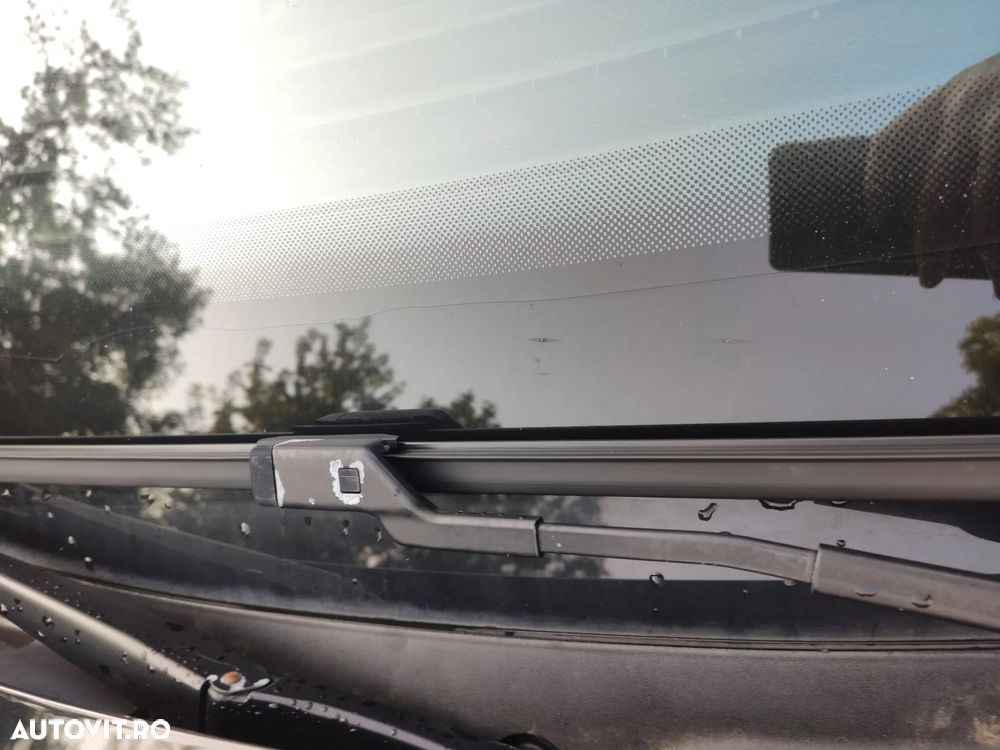 Volkswagen Passat Variant 2.0 TDI DPF DSG Individual - 32