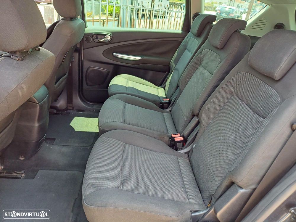 Ford S-Max 1.8 TDCi Titanium 7L - 13