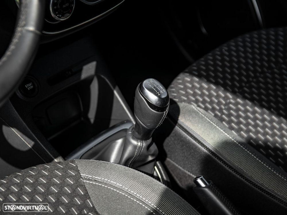 Renault Captur 1.5 dCi Exclusive - 22
