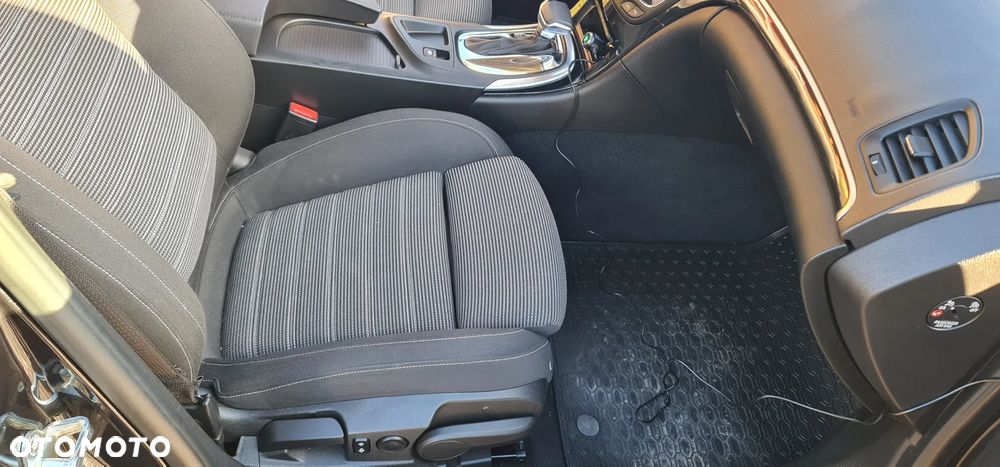 Opel Insignia 2.0 CDTI Cosmo - 12