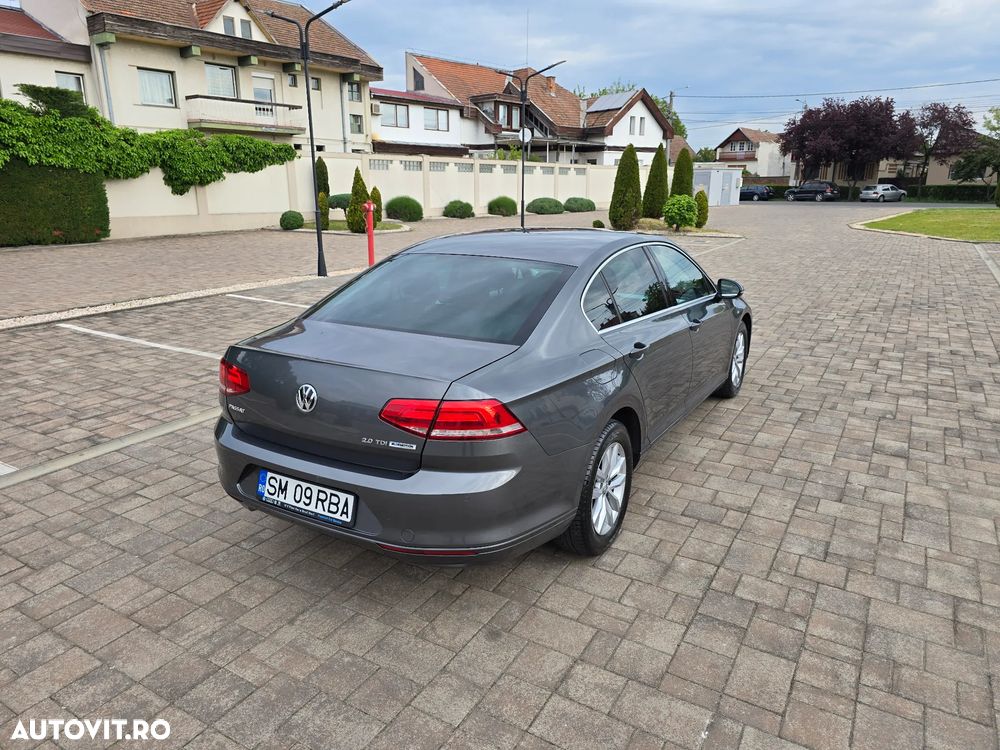Volkswagen Passat 2.0 TDI DSG Comfortline - 4