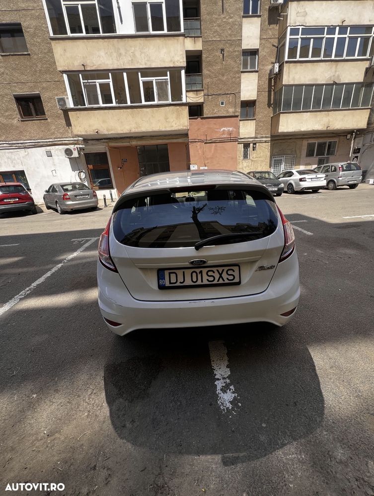 Ford Fiesta - 6