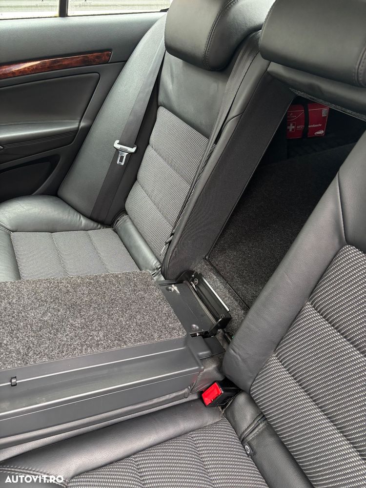 Skoda Octavia Combi 1.4 TSI DSG Elegance - 27