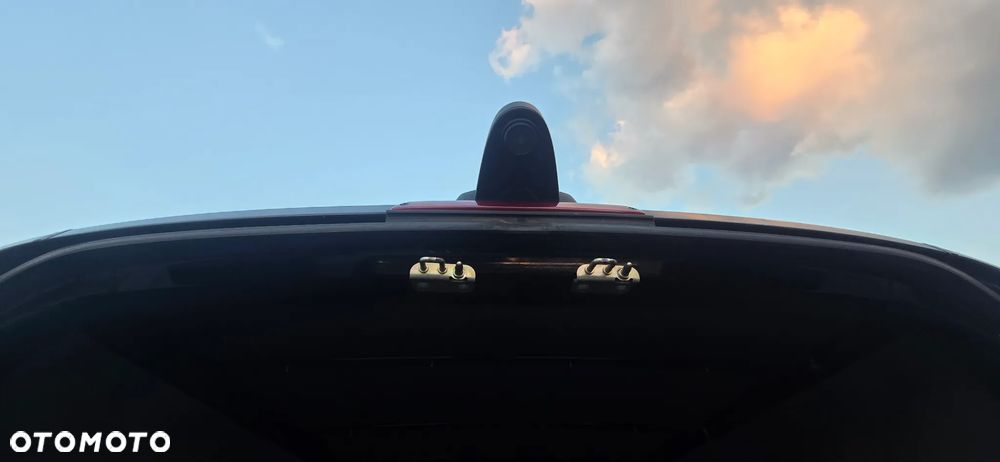 Mercedes-Benz 906 - 29