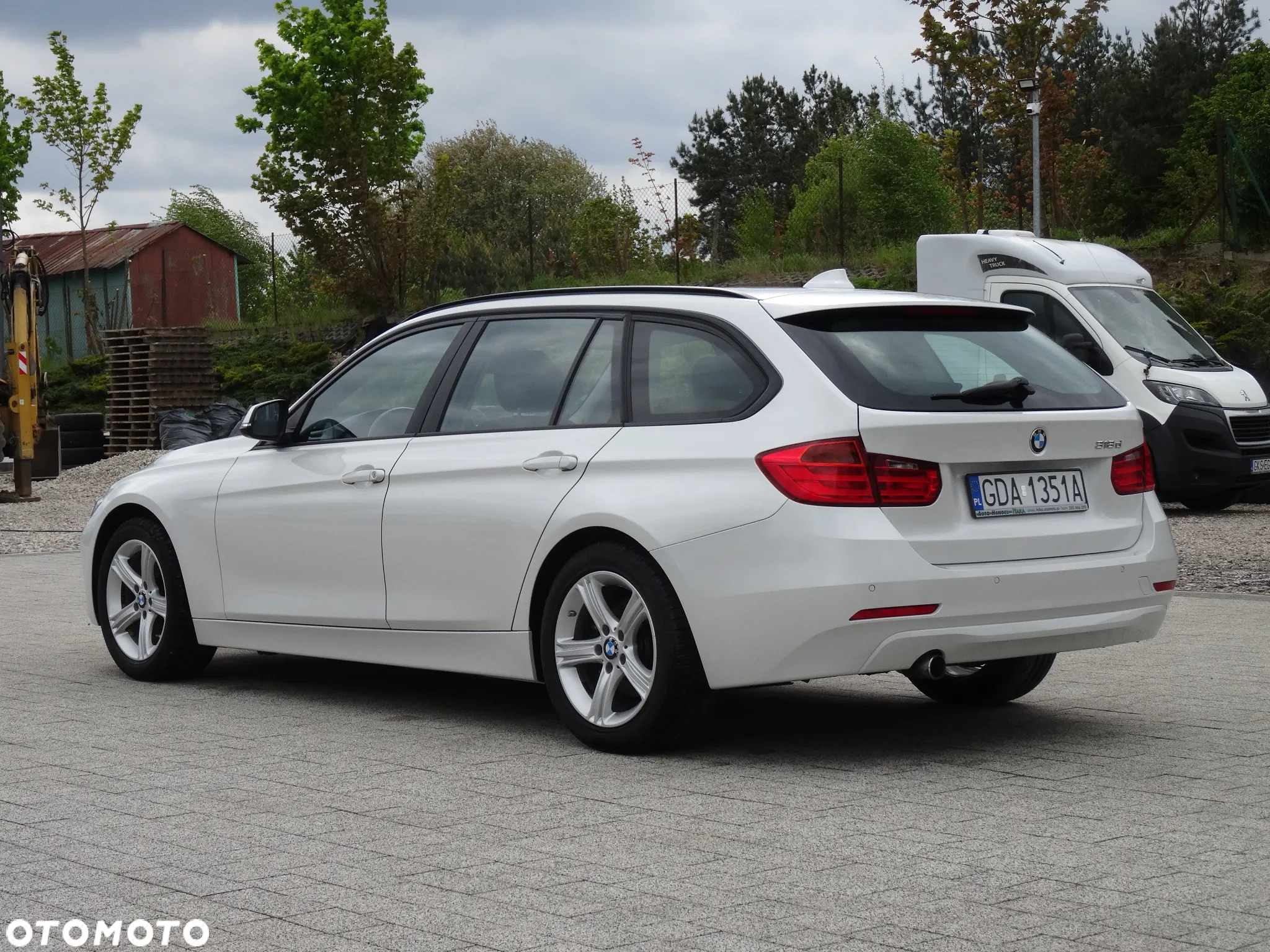 BMW Seria 3 318d - 8