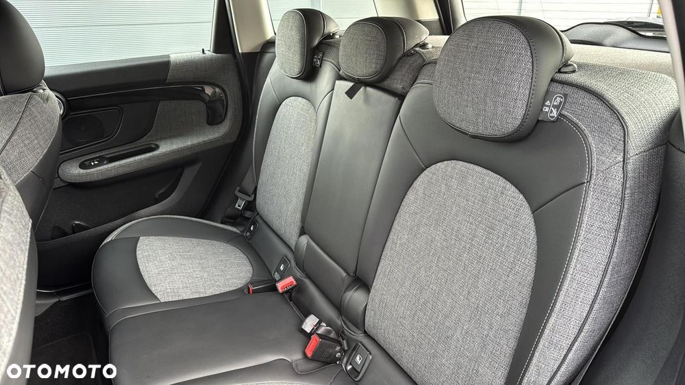 MINI Cooper Classic Trim - 18