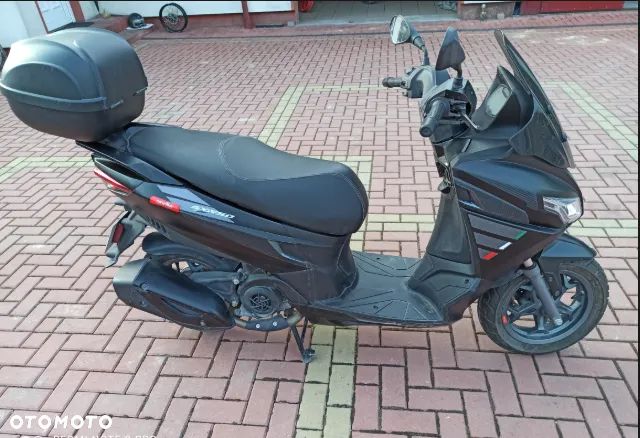 Aprilia SR - 5