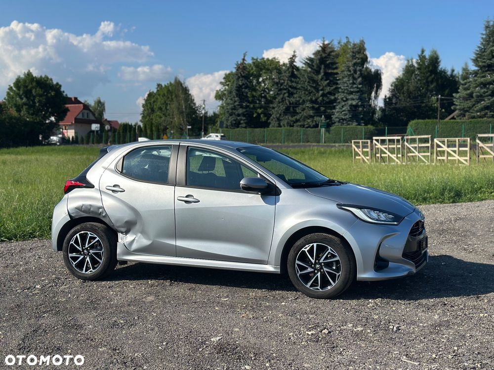 Toyota Yaris - 17
