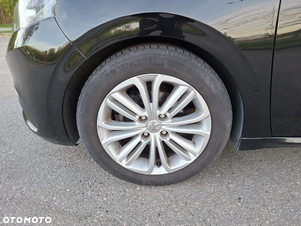 Peugeot 208 PureTech 82 Allure - 9