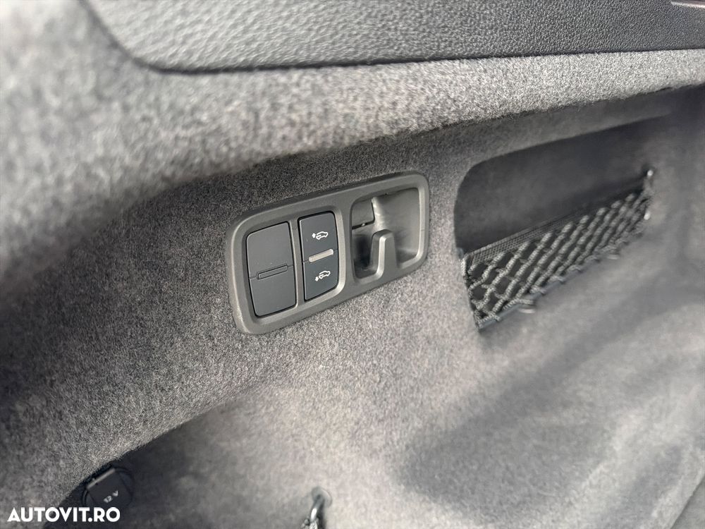 Audi Q8 50 TDI quattro Tiptronic MHEV - 32