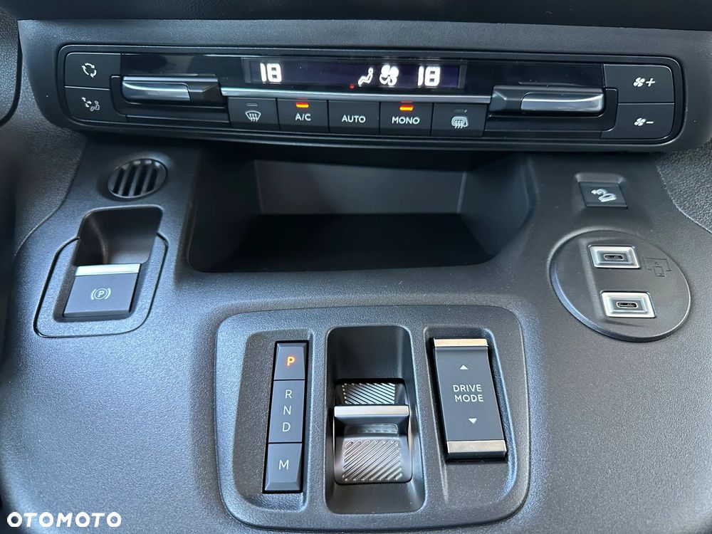 Peugeot Partner Brygadowy Składany Długi automat - 29