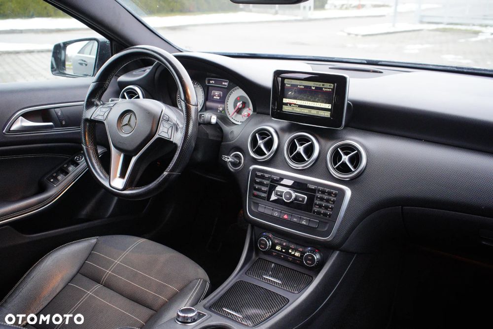 Mercedes-Benz Klasa A 200 CDI (BlueEFFICIENCY) 7G-DCT - 21