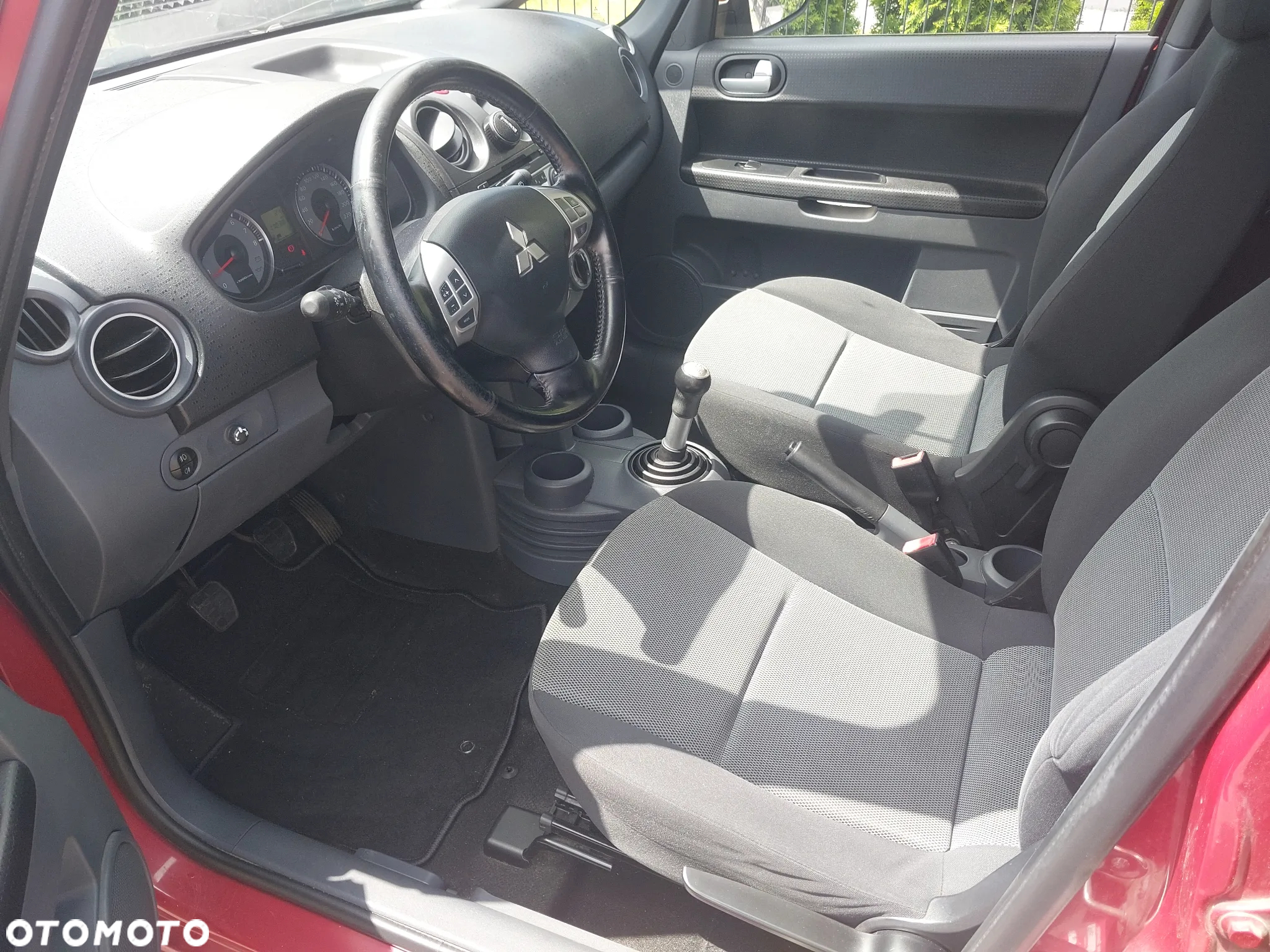Mitsubishi Colt 1.3 Inform - 3