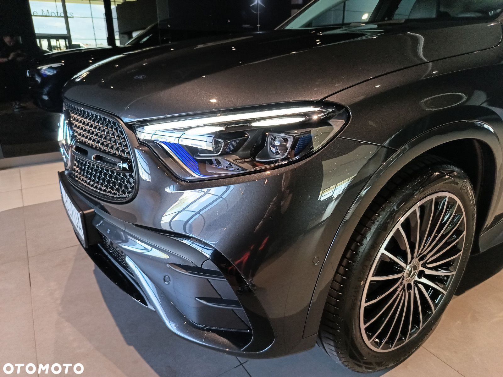 Mercedes-Benz GLC - 38