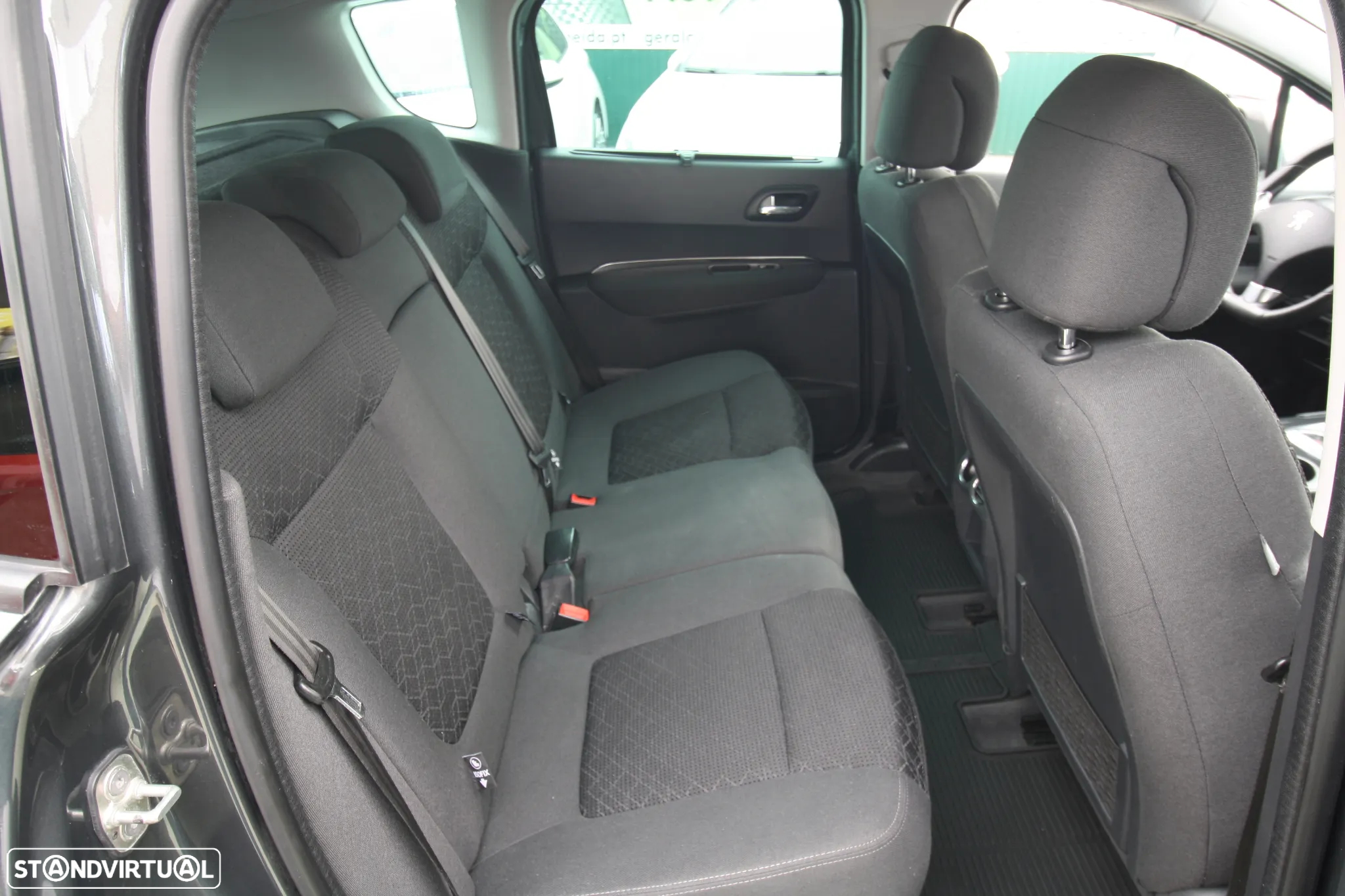 Peugeot 3008 1.6 BlueHDi Active - 25