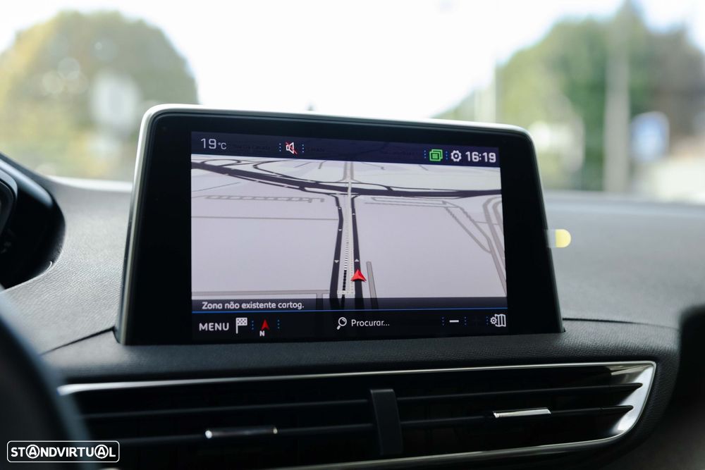 Peugeot 3008 1.2 PureTech Allure EAT8 - 30