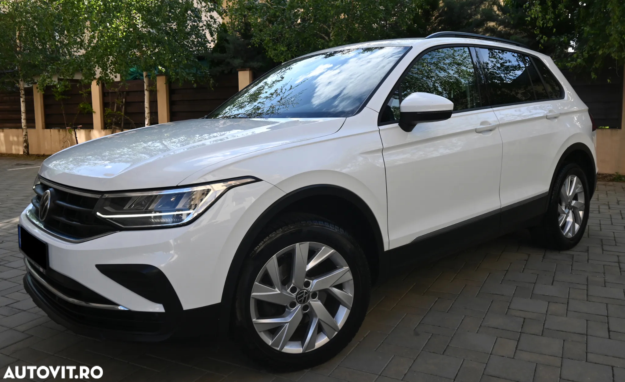 Volkswagen Tiguan 2.0 TDI SCR DSG 4Motion Elegance - 9