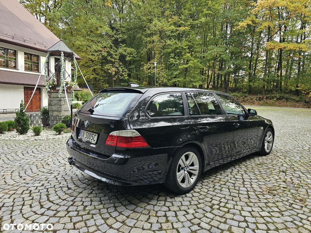 BMW Seria 5 2009 photo 2