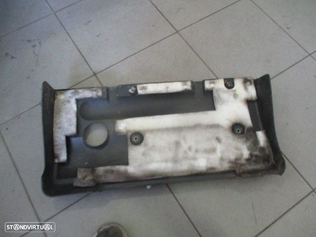 Tampa De Motor 11212 0D060 TOYOTA COROLLA 1.8VVT-I - 3