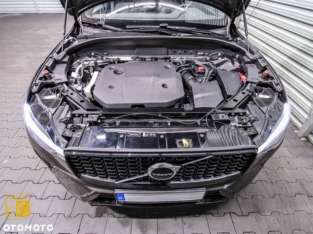 Volvo XC 60 B4 D AWD Plus Dark - 15