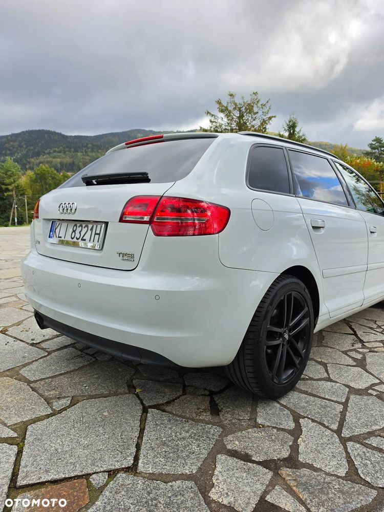 Audi A3 Sportback 2011 photo 4