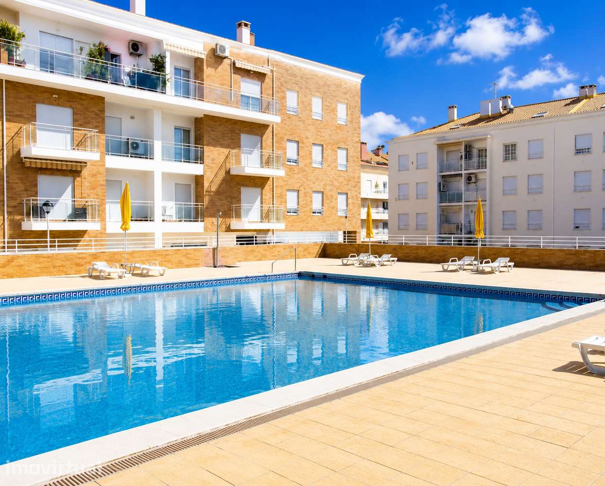Apartamento T2 com piscina e garagem em Vila Real - Grande imagem: 2/11