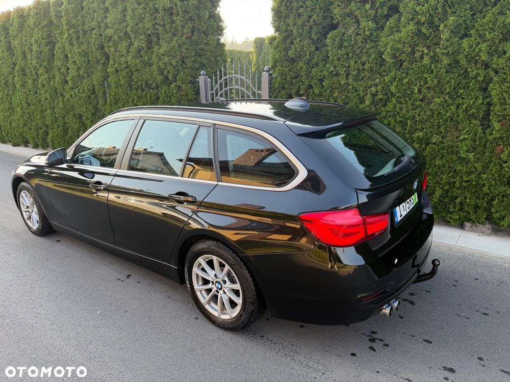 BMW Seria 3 320d Luxury Line - 15