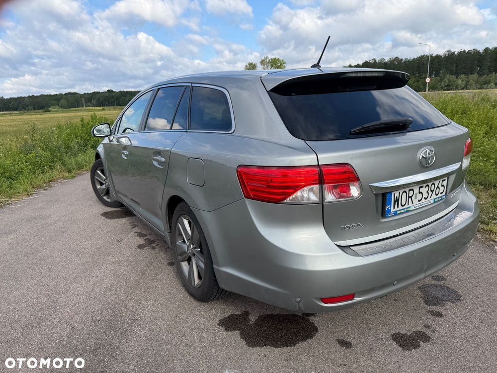 Toyota Avensis 2.0 D-4D Edition (2014) - 25