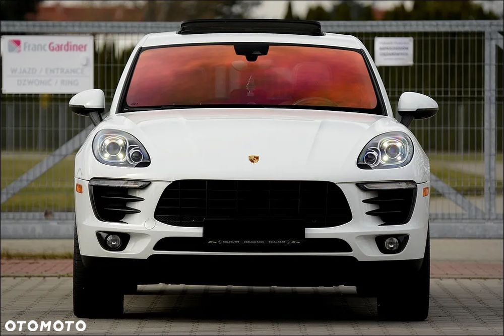 Porsche Macan Standard - 1