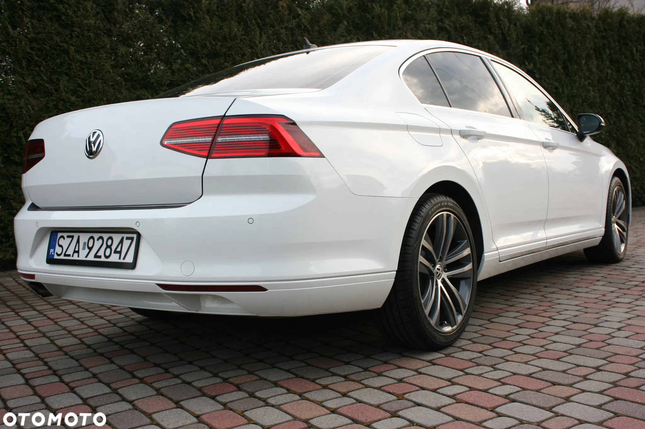 Volkswagen Passat 2.0 TDI Business DSG - 16