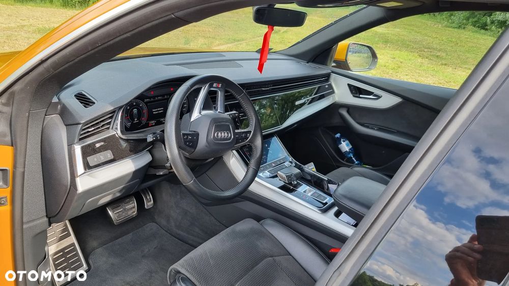 Audi Q8 - 8