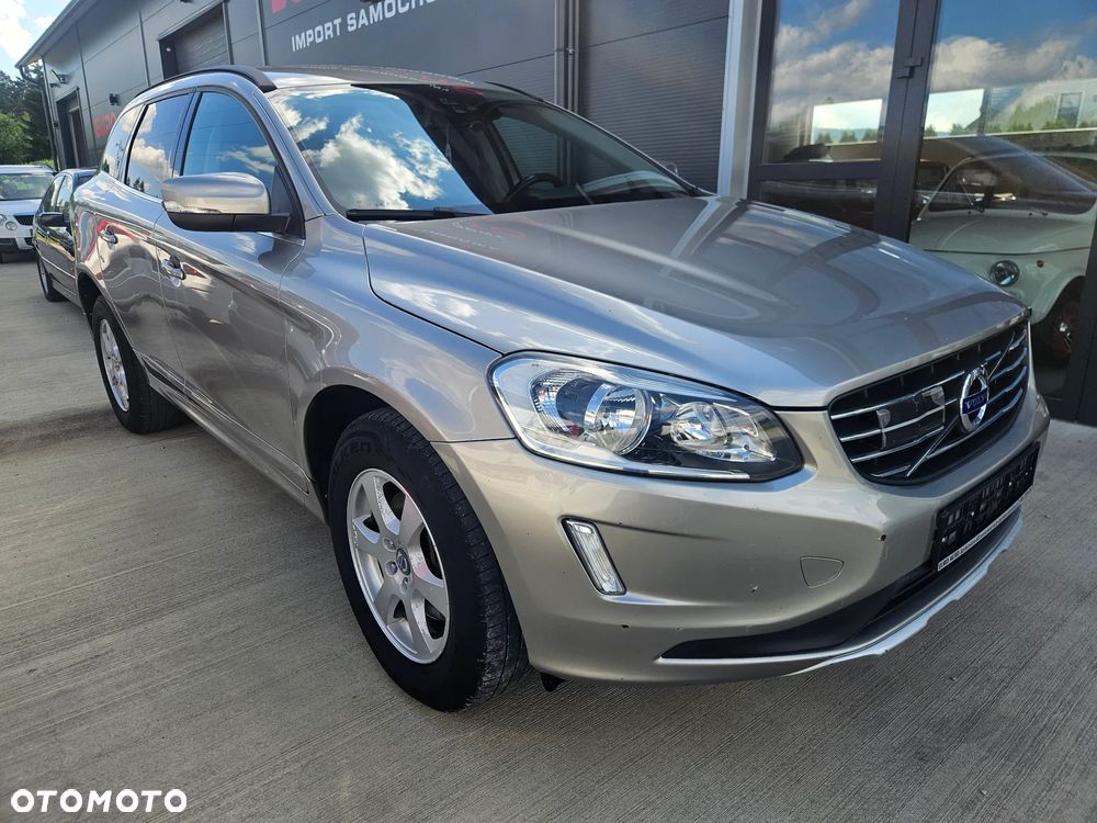Volvo XC 60 D4 Momentum - 3