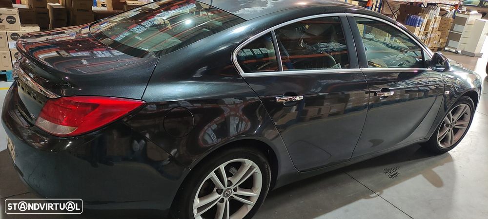 Opel Insignia - 1