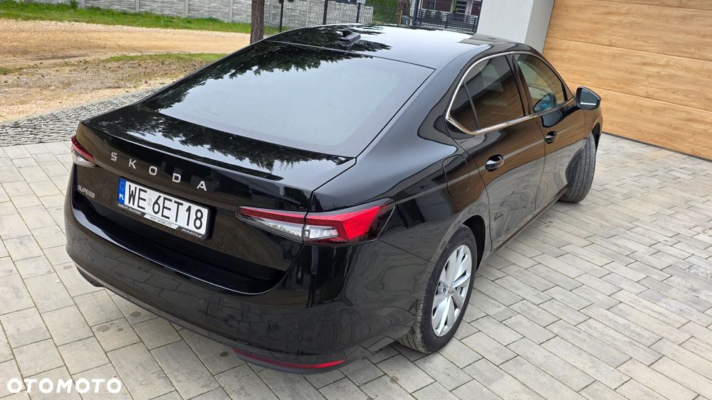 Skoda Superb 1.5 TSI mHEV Selection DSG - 17